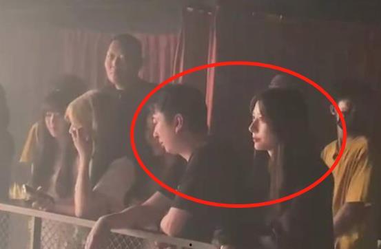 网红秃崽吃瓜视频观看网站,揭秘网红热门视频背后的秘密  第3张